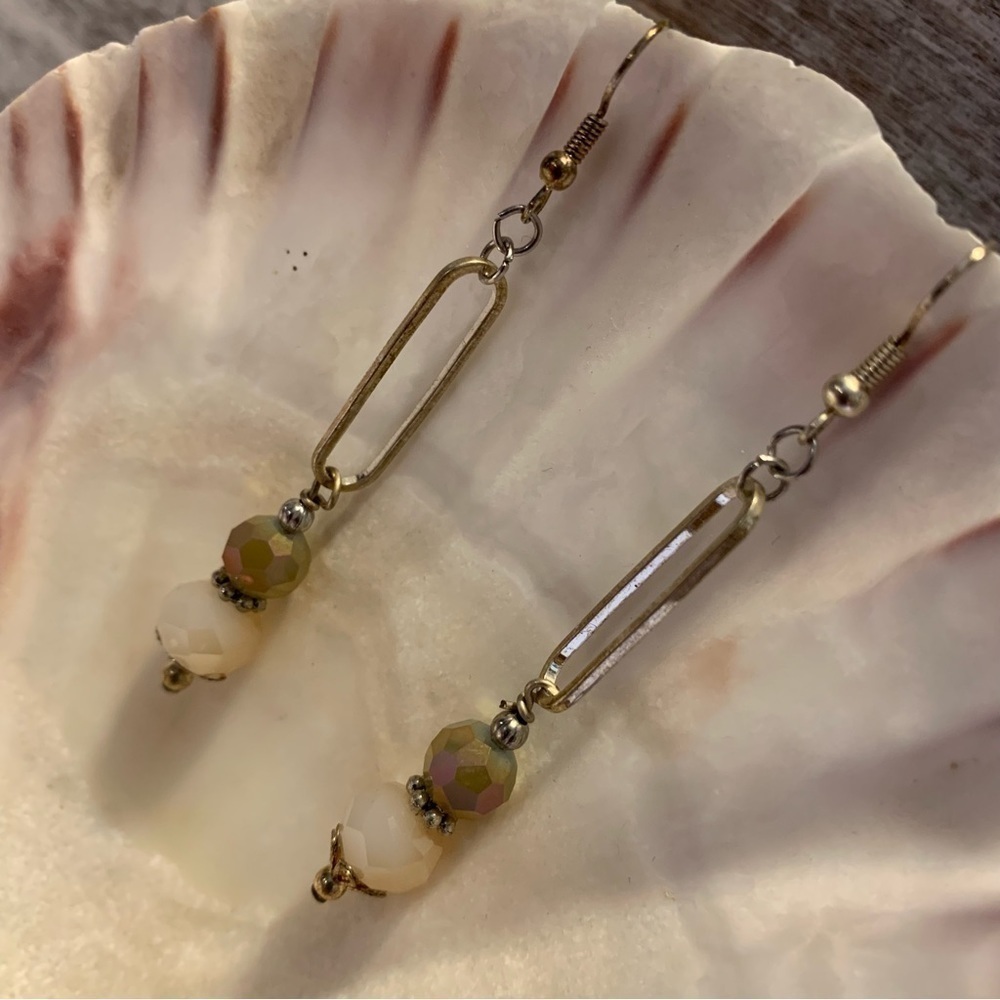 Beaded geometric dangle fish hook earrings artisan handmade champagne neutral - Picture 6 of 9